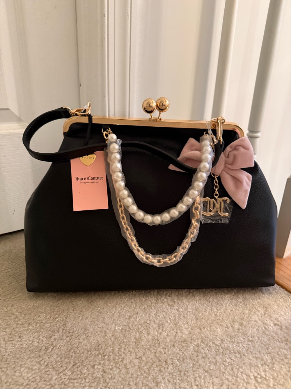 JUICY COUTURE FASHION ITEMS CHARM HAUS LARGE FRAME CLUTCH BAG
